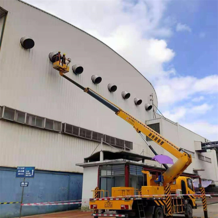 双流高空作业车出租服务：专业广告牌安装解决方案