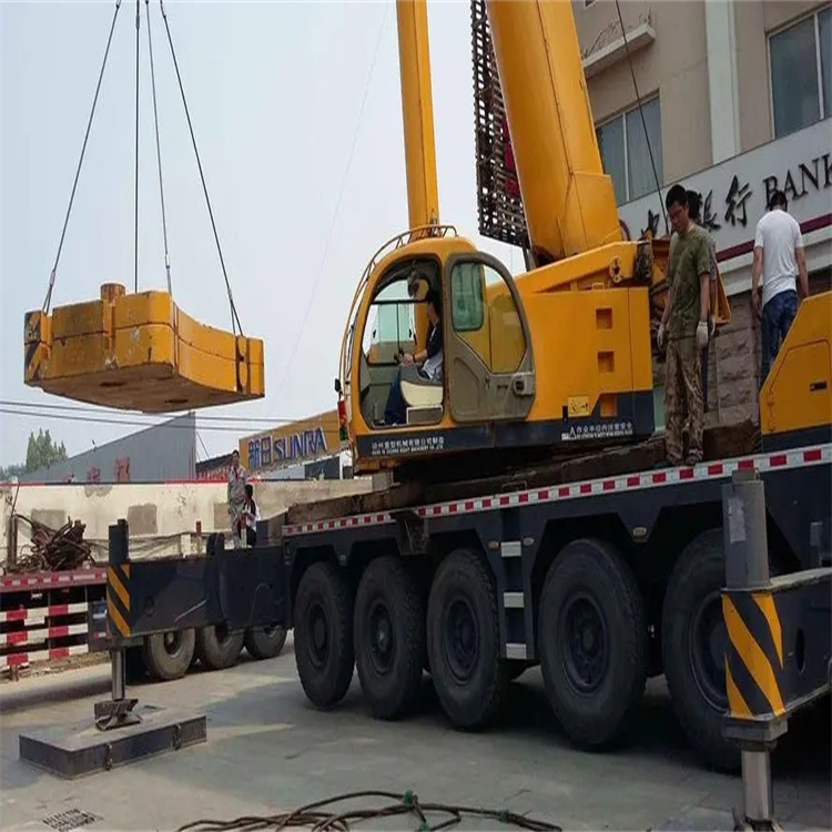 双流吊车怎么吊玻璃